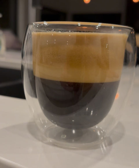Crema artificielle vs vrai crema : pourquoi la mousse ne garantit pas un bon espresso